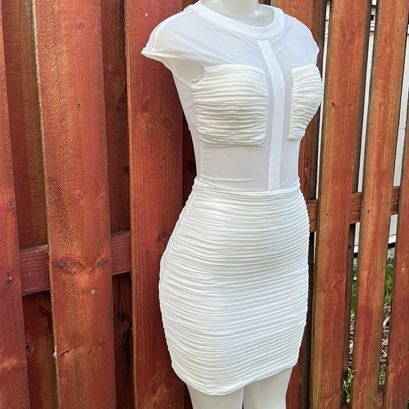 Terani Couture Women’s Ruched White Dress Size 2 - Picture 4 of 8